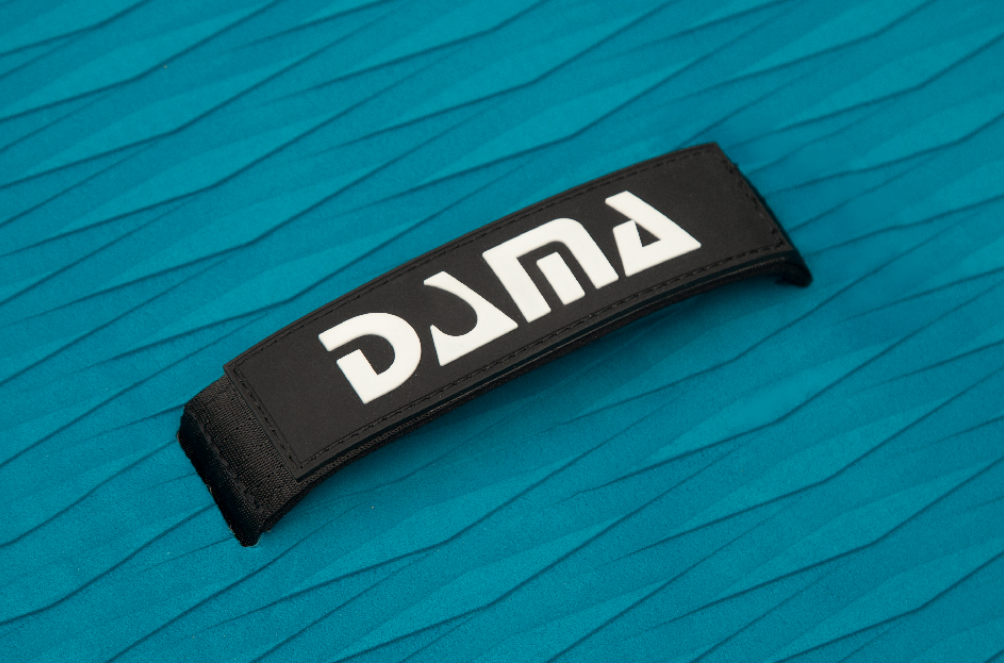 ERGONOMIC CARRY HANDLE