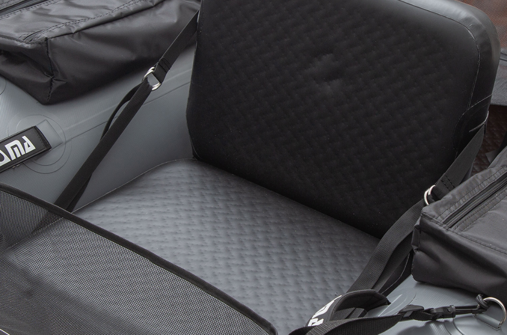 COMFORTABLE INFLATABLE SEAT 